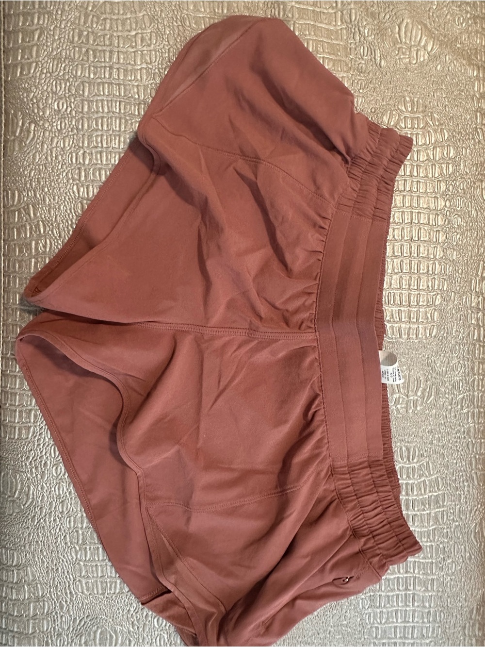 Lululemon Hotty Hot Low-Rise Lined Short 2.5"